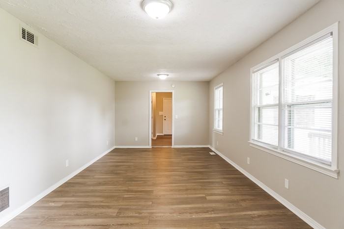 3336 Berry Dr - Photo 3 of 11