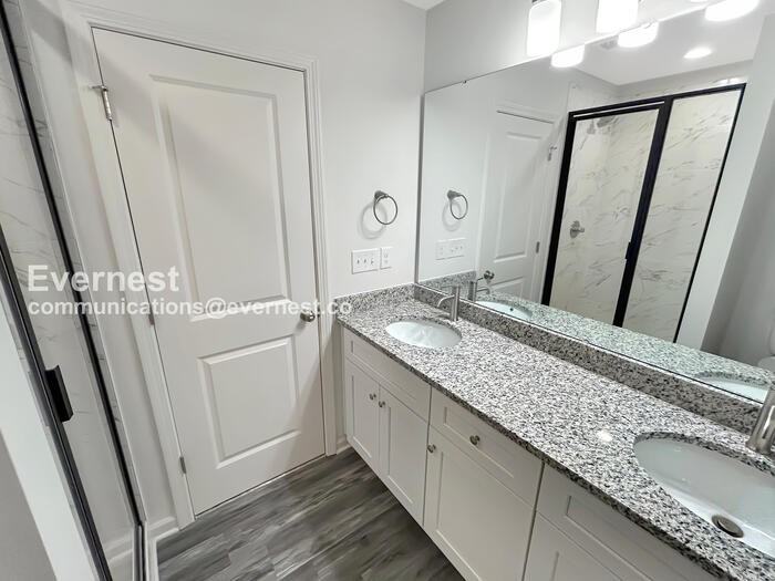 503 N Linwood Ave - Photo 4 of 18