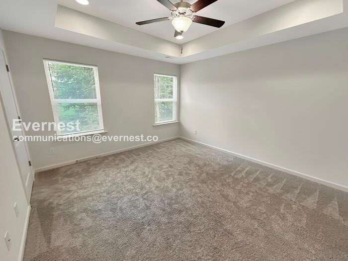 503 N Linwood Ave - Photo 6 of 18