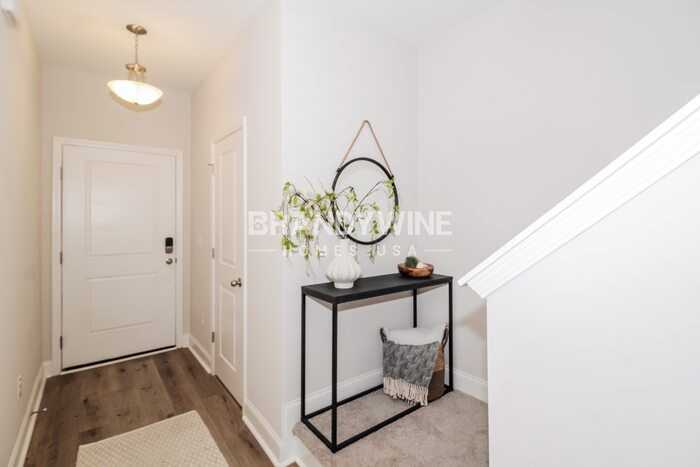 1116 Wildflower Dr - Photo 3 of 37