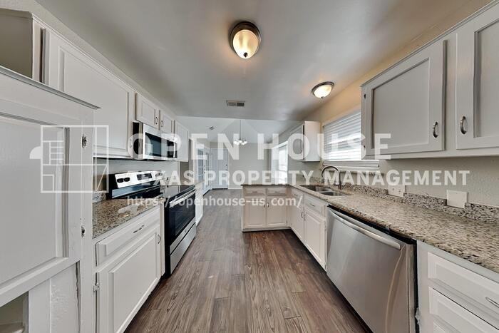 2116 Hondo Dr - Photo 7 of 26