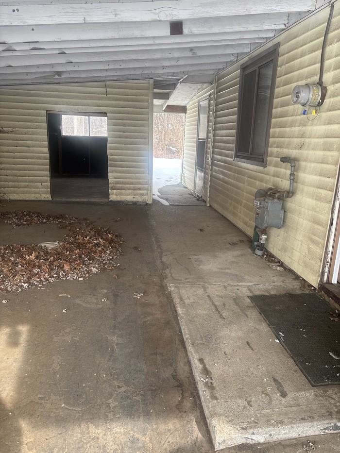 2836 Niagara St - Photo 2 of 11