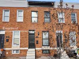 featured image of 2608 Fleet St