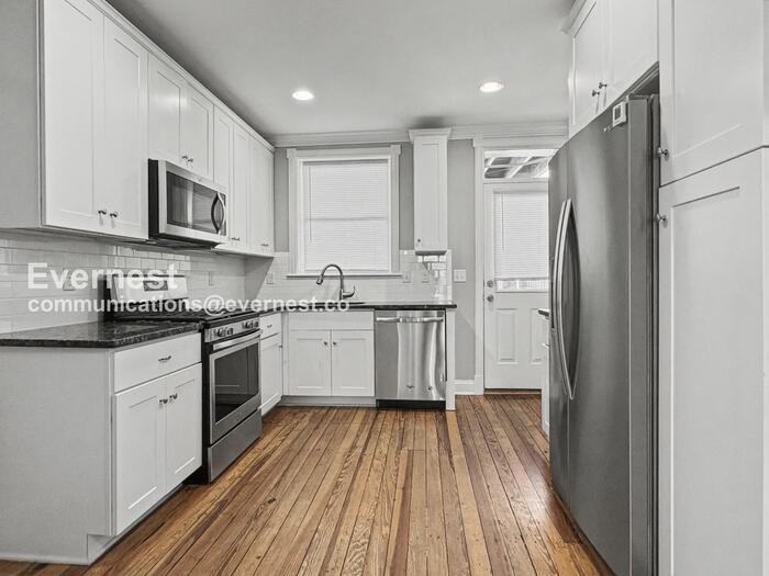 2608 Fleet St - Photo 2 of 27