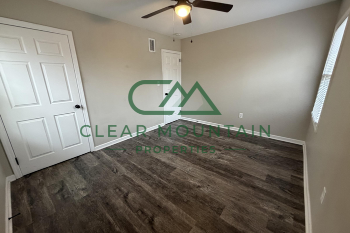 412 Hagood St #1C - Photo 5 of 8