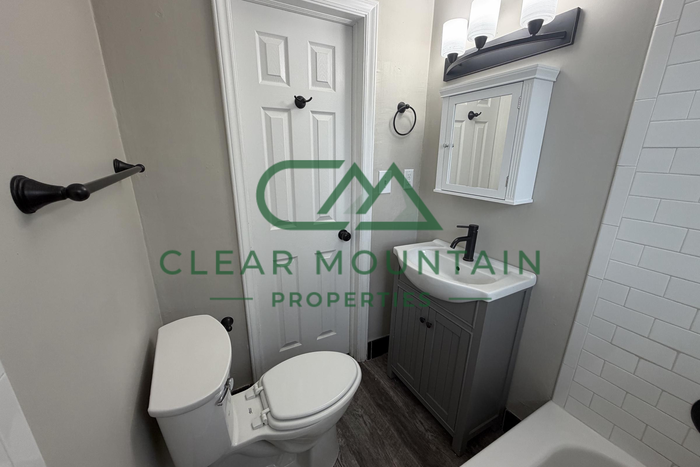 412 Hagood St #1C - Photo 7 of 8