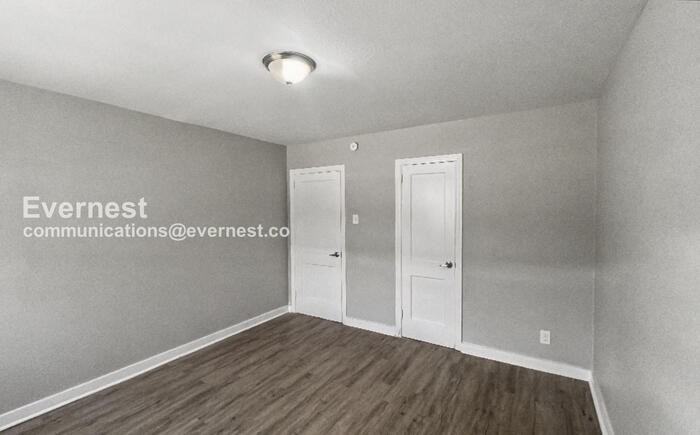 1012 4th Ave W #2 - Photo 7 of 16