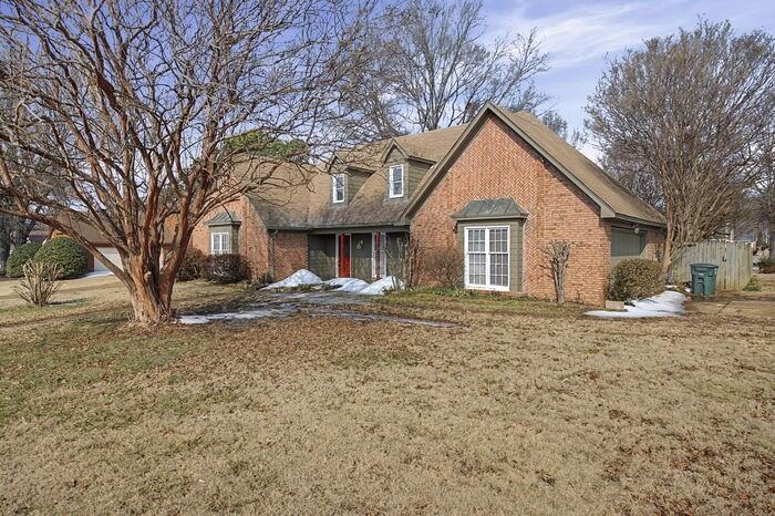 6868 Fox Horse Cv W - Photo 2 of 32