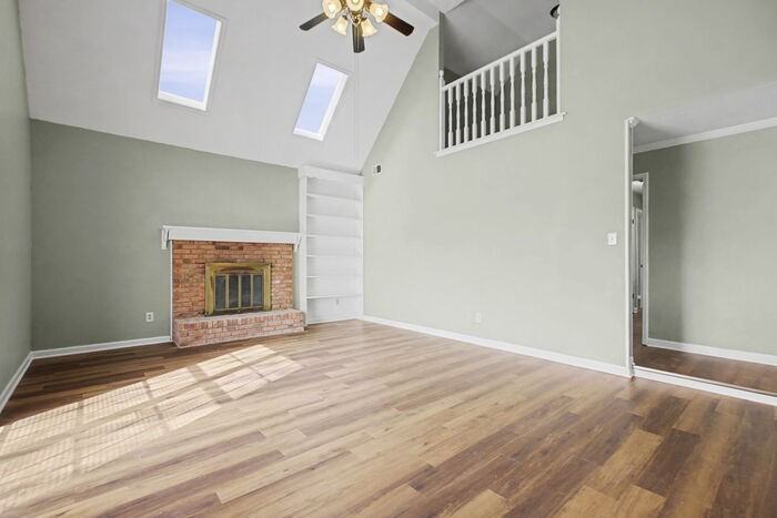 6868 Fox Horse Cv W - Photo 7 of 32