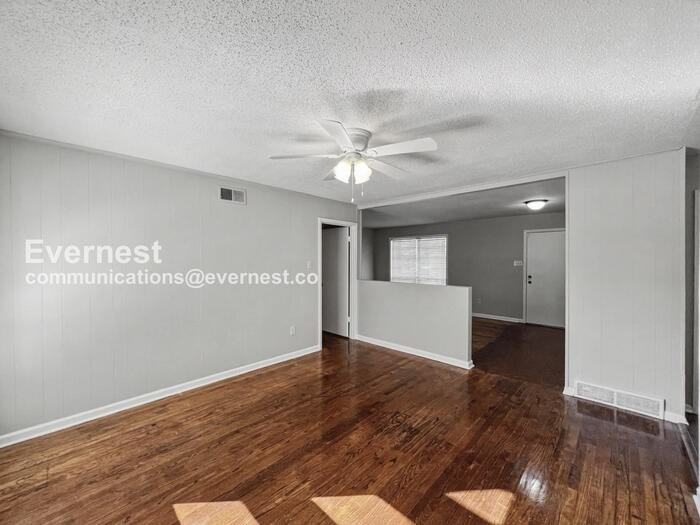 3484 Naylor Dr - Photo 6 of 28