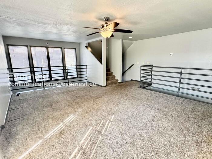 1327 S Lawton Ave #1 - Photo 7 of 28