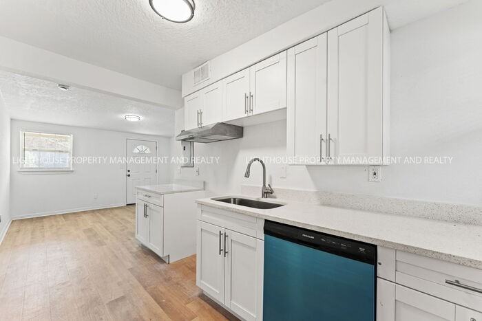 3724 Grunthal St - Photo 5 of 9