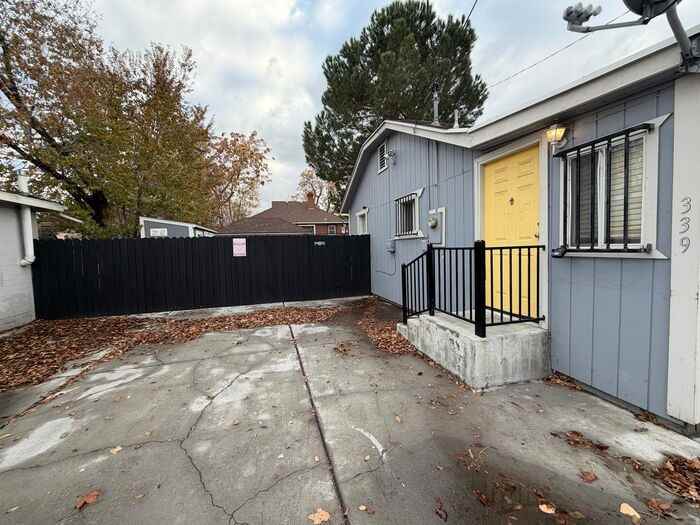 339 Stewart St - Photo 4 of 5