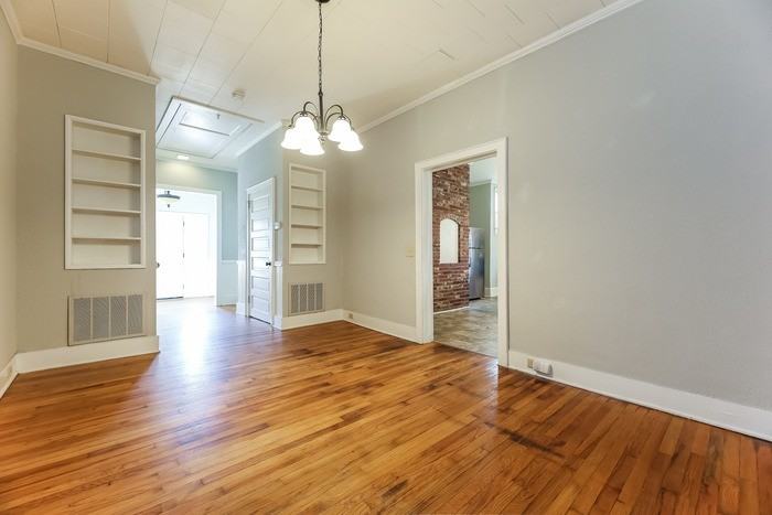 212 Irby Ave - Photo 4 of 11