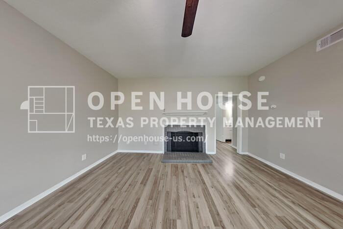 21338 Wildcroft Dr - Photo 5 of 23