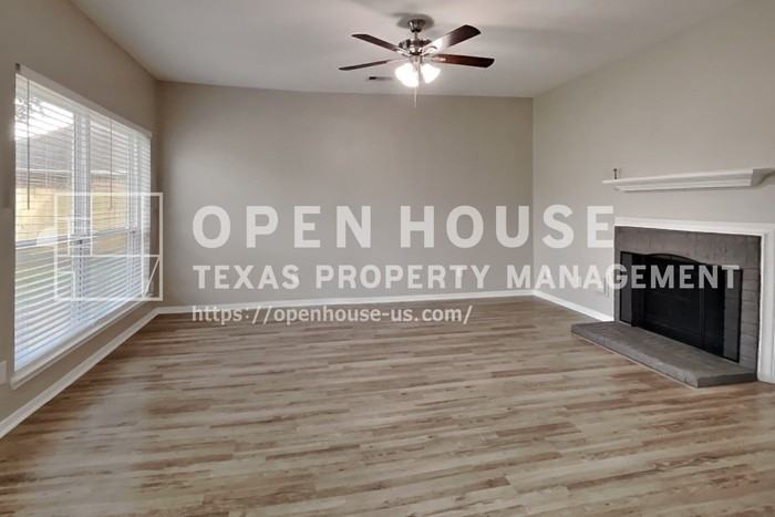 21338 Wildcroft Dr - Photo 6 of 23