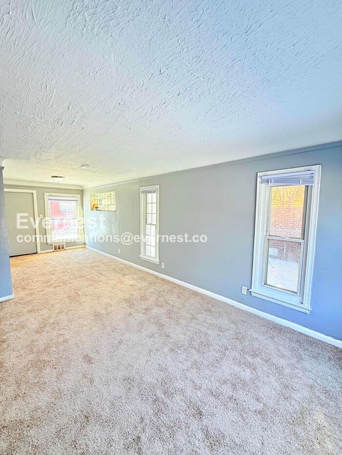 12131 Schaefer Hwy - Photo 5 of 26