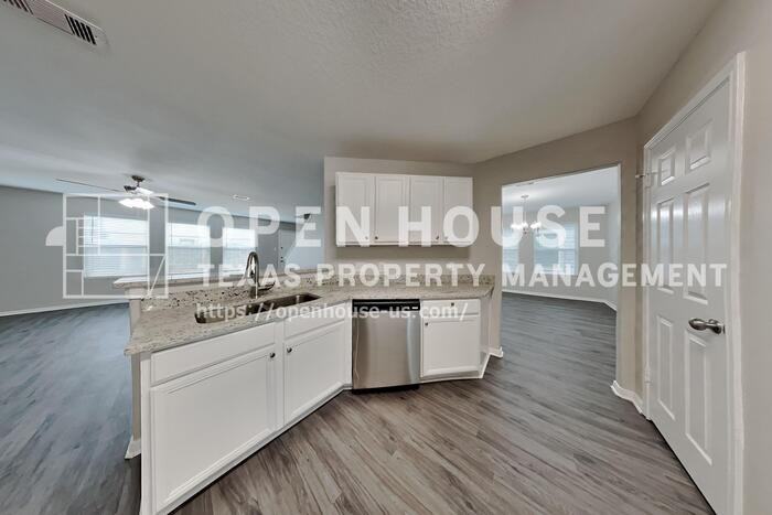 3027 Zephyr Glen Way - Photo 5 of 20