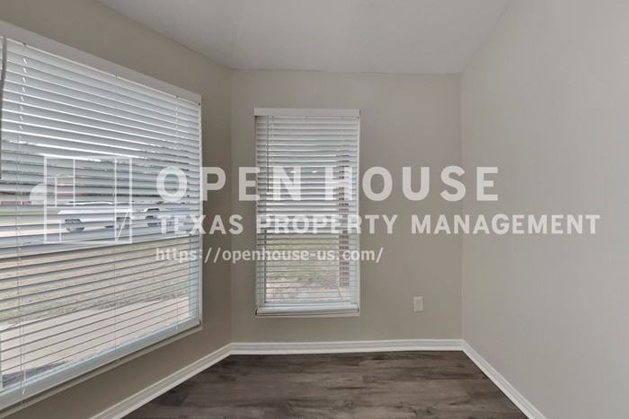 3027 Zephyr Glen Way - Photo 7 of 20