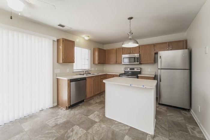 1441 Rumstone Ln - Photo 5 of 12