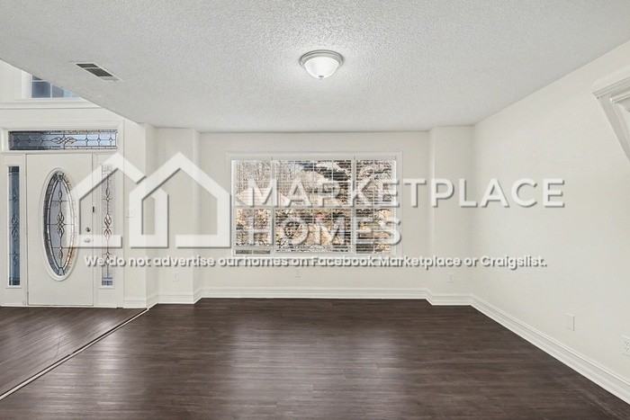 205 Hunting Ct - Photo 4 of 25