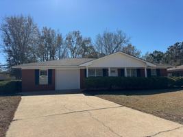 featured image of 915 Latil St