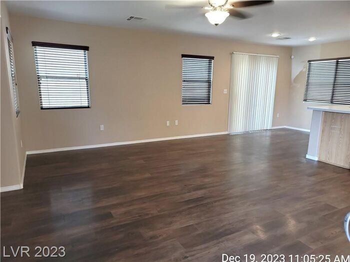 10448 Chandra Ave - Photo 2 of 28