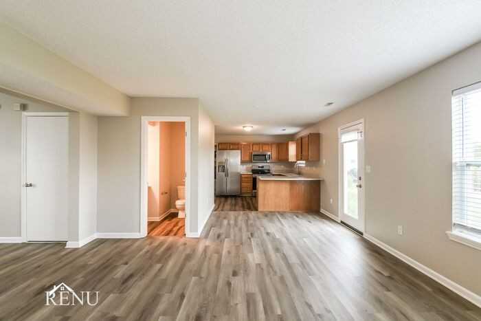 19307 Fox Chase Dr - Photo 3 of 19