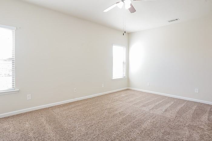 6006 Tyne Ln - Photo 4 of 10