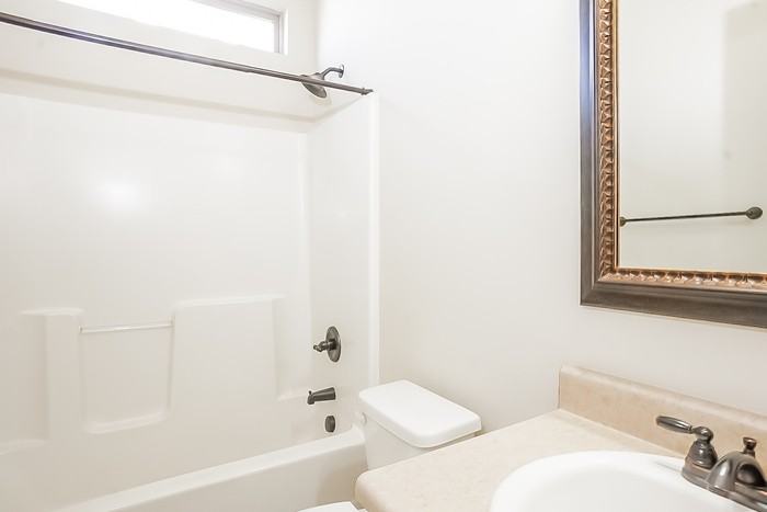 6006 Tyne Ln - Photo 5 of 10