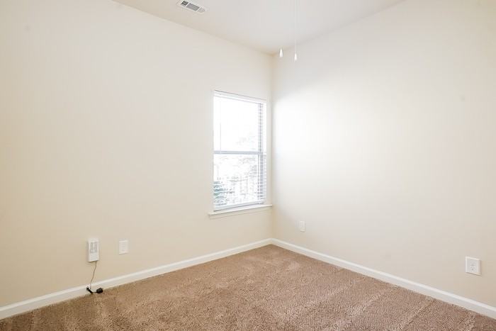 6006 Tyne Ln - Photo 6 of 10