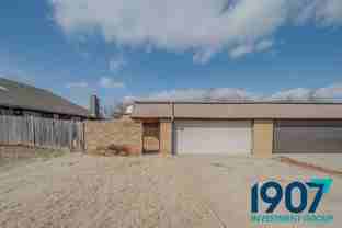 12205 Stratford Dr - Photo 1 of 1