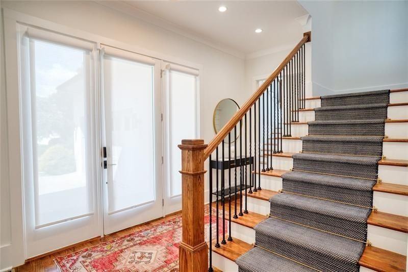 2975 Osborne Rd Ne - Photo 3 of 46