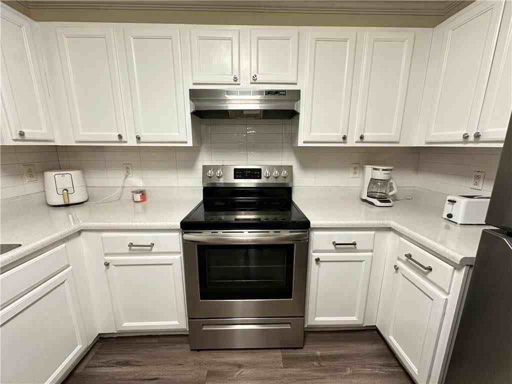 1936 Patterson Park Pl - Photo 2 of 23