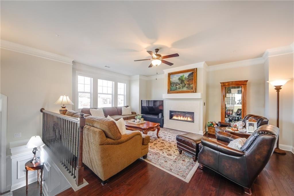 2616 Vintage Dr - Photo 2 of 24