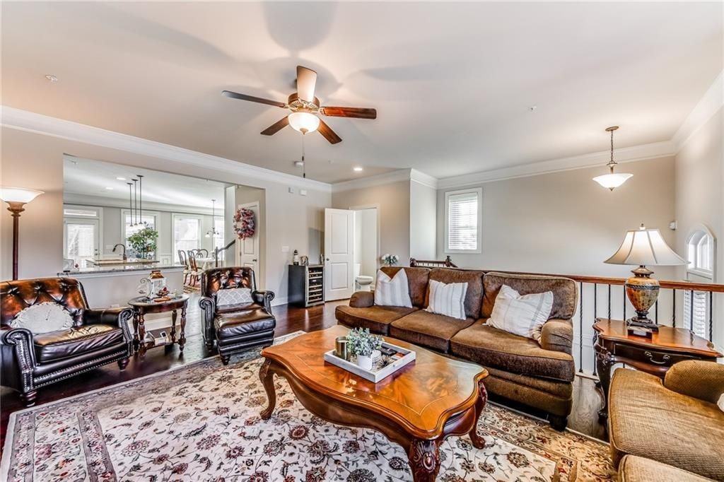 2616 Vintage Dr - Photo 3 of 24