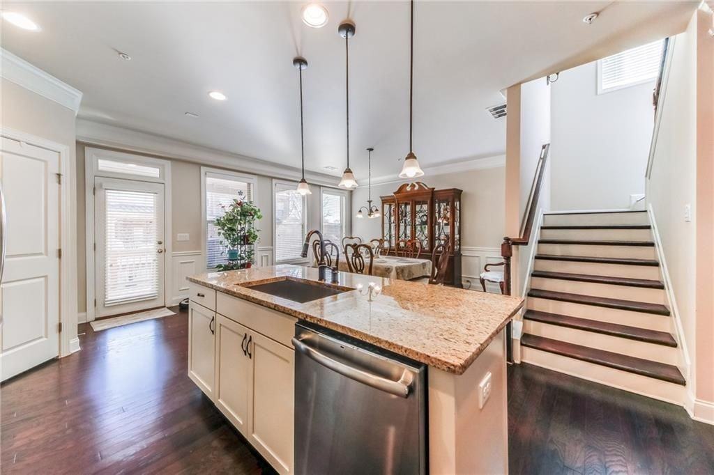 2616 Vintage Dr - Photo 6 of 24