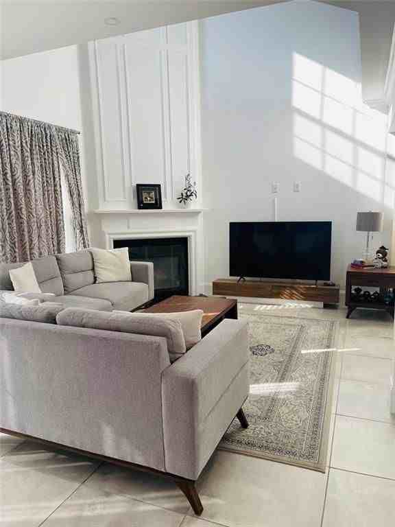 89 Regency Rd - Photo 4 of 17