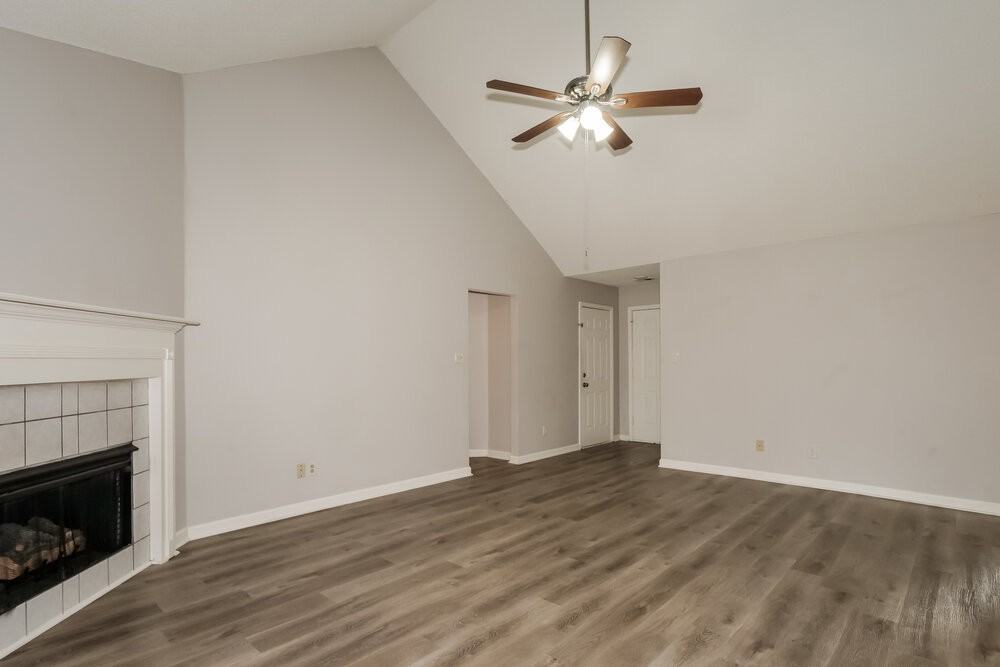 6888 Skylar Mill Ave - Photo 3 of 16