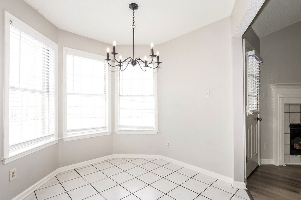 6888 Skylar Mill Ave - Photo 5 of 16