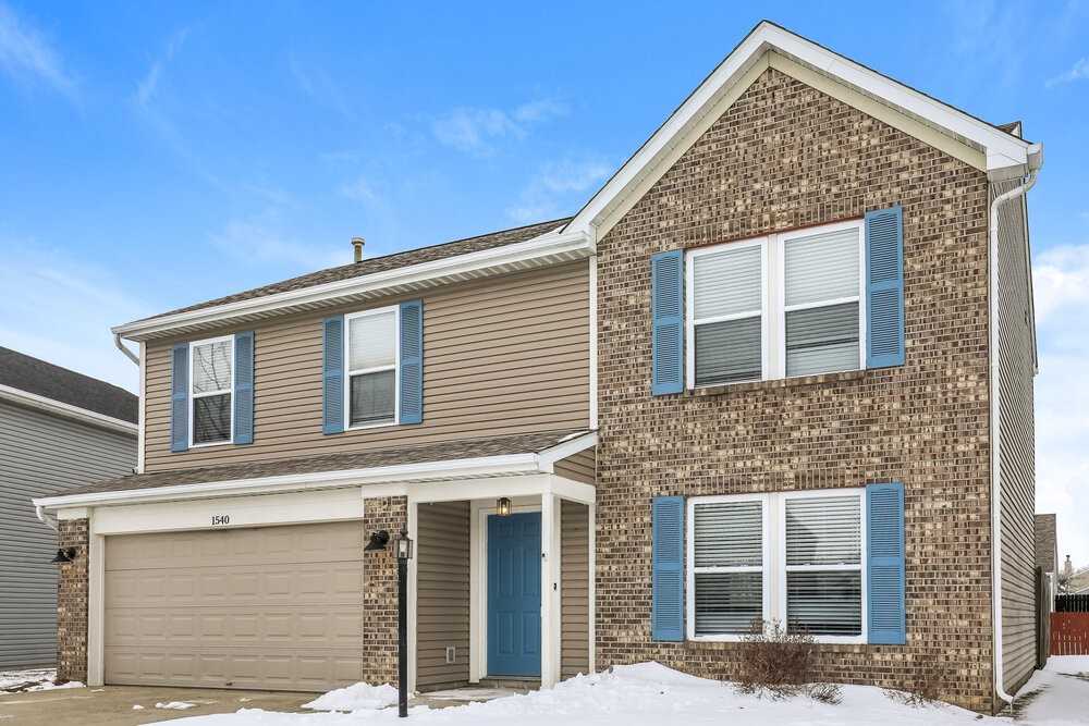 1540 Round Lake Ct - Photo 4 of 16