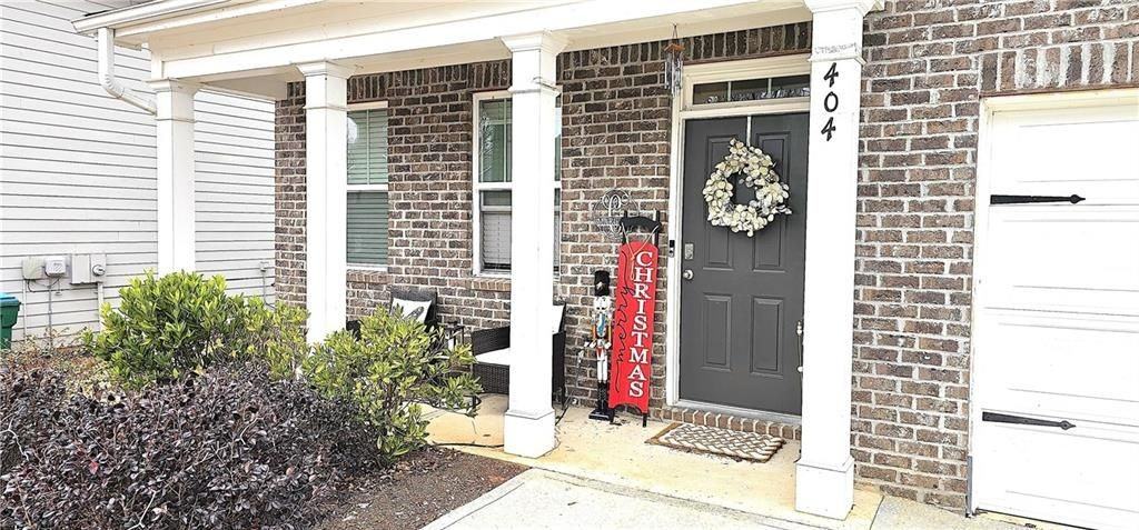 404 Starbuck Pkwy - Photo 4 of 26