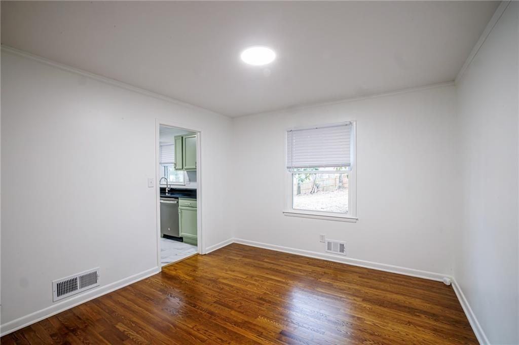 2692 Whites Mill Ct - Photo 7 of 33