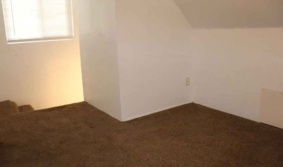 1403 Yosemite Dr ##B - Photo 3 of 7