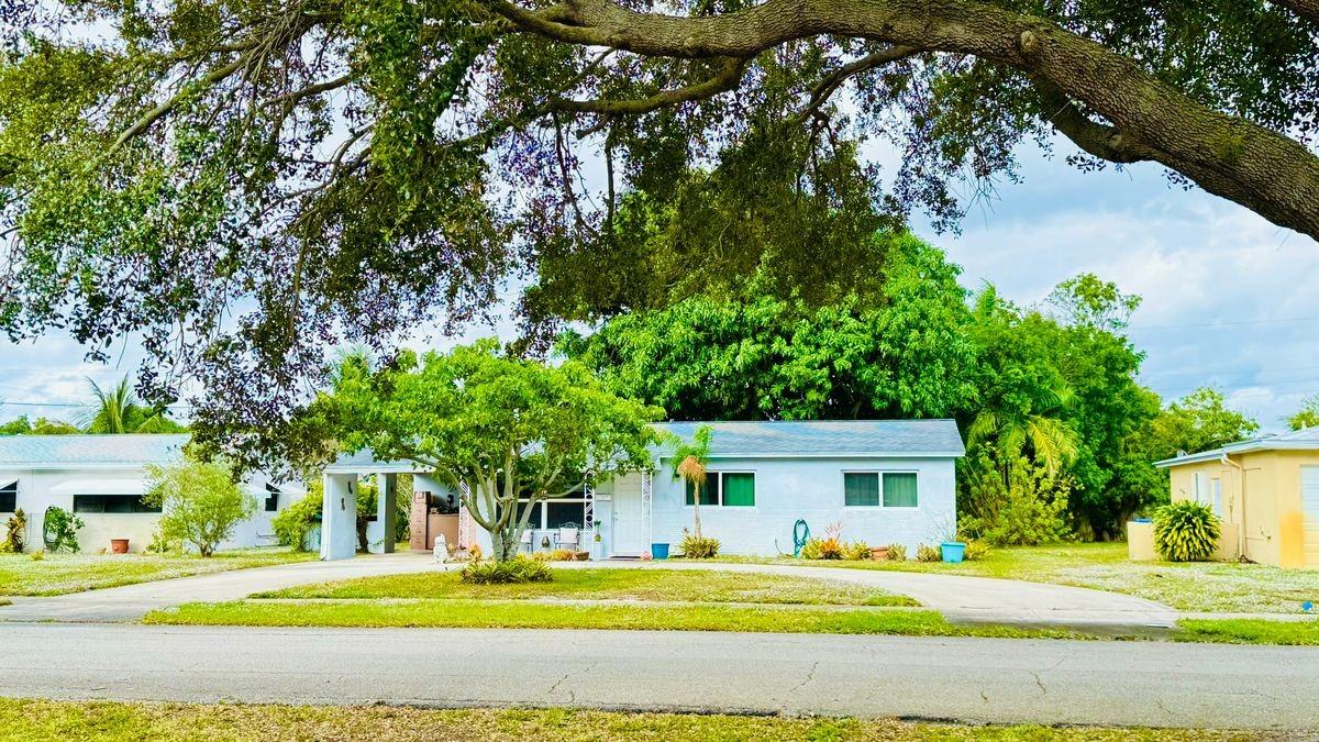 347 Flagler Blvd - Photo 2 of 24