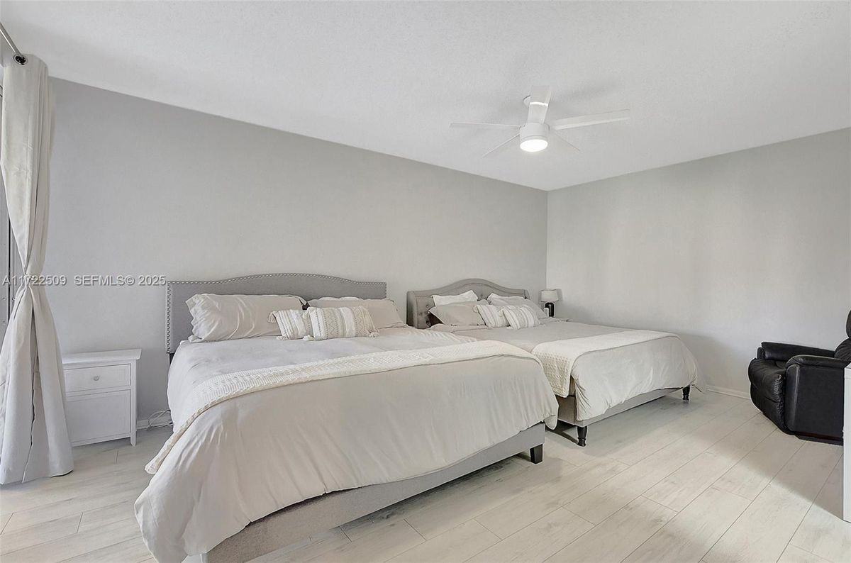 7613 Cinebar Dr - Photo 7 of 11