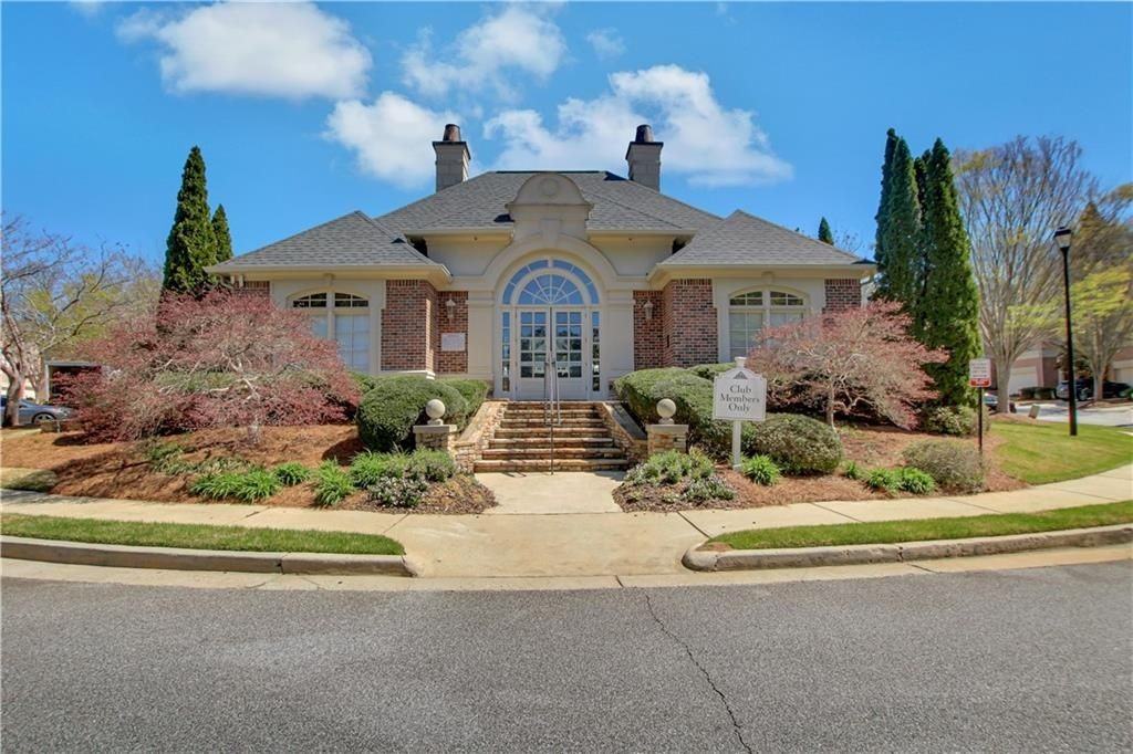 3345QQ Regent Pl Sw - Photo 2 of 23