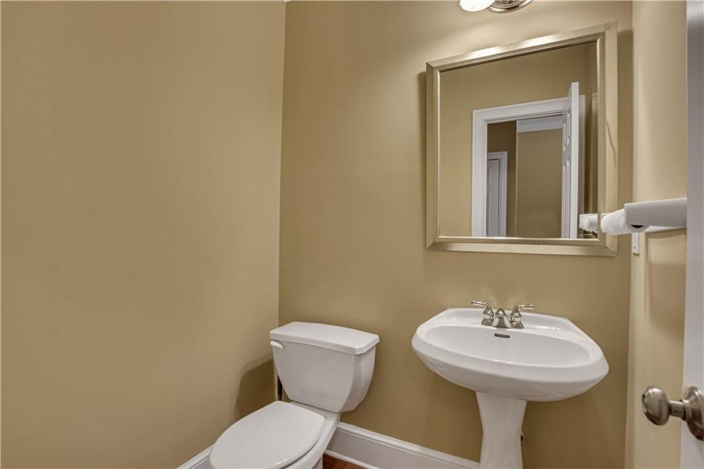 3345QQ Regent Pl Sw - Photo 5 of 23