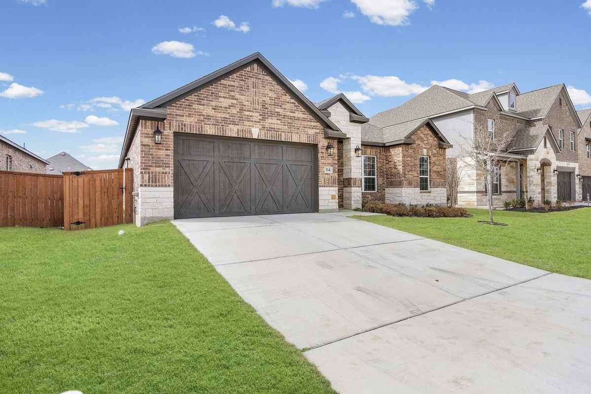 114 Nandina Path - Photo 2 of 42