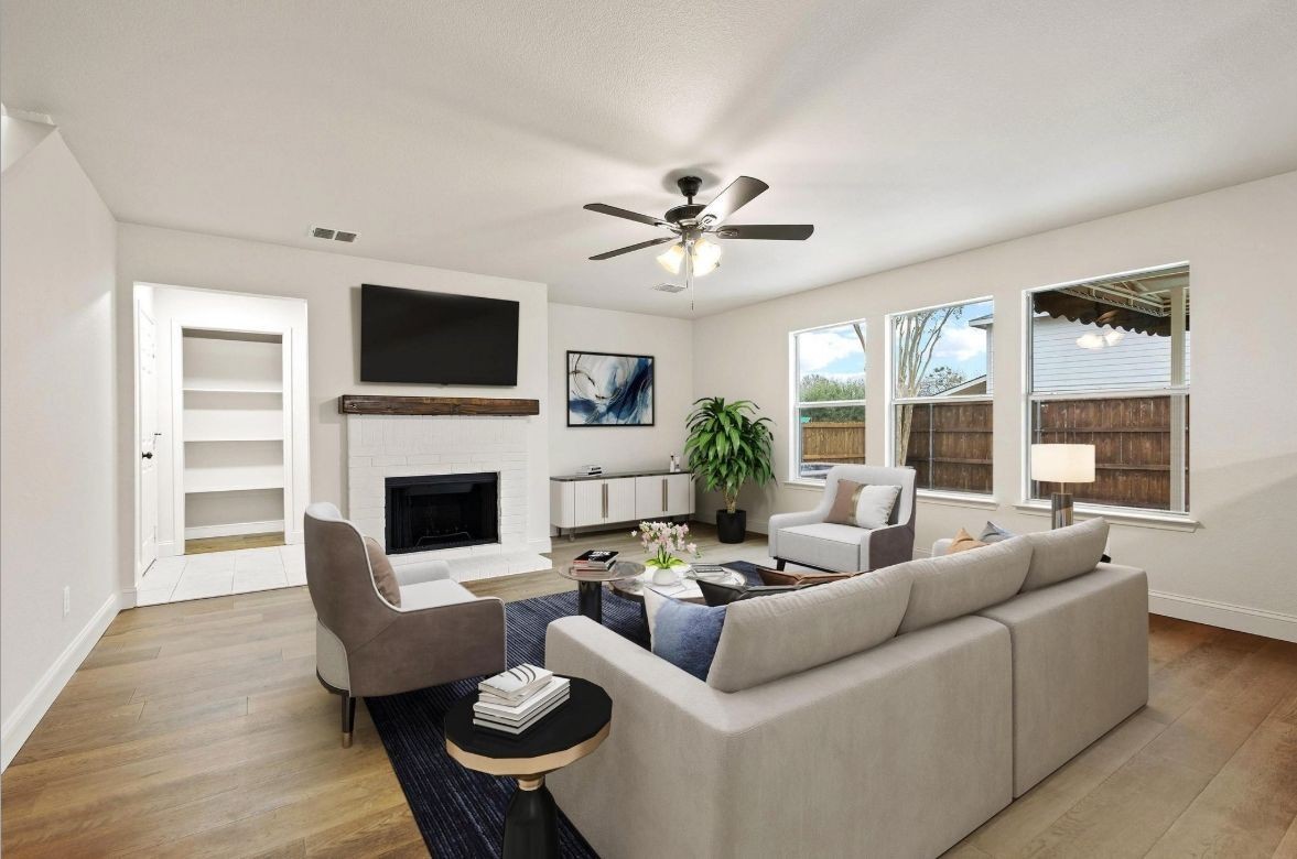 1713 Pebblebrook Ln - Photo 6 of 38